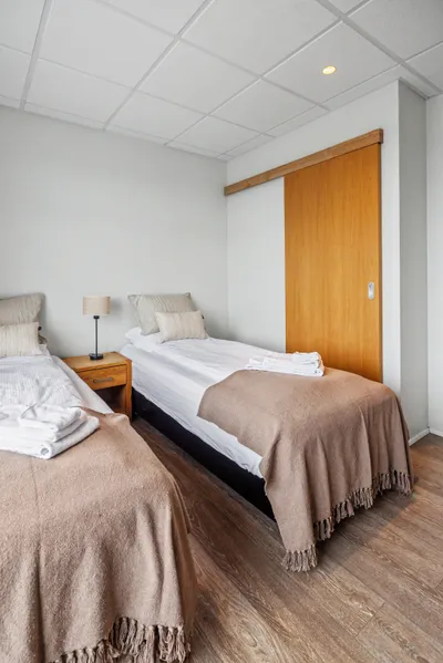 Twin room with two single beds